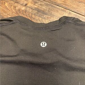 lululemon athletica Men's Black Tee